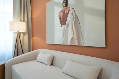 Ein Bett oder Betten in einem Zimmer der Unterkunft Stylish apartment with a king bed