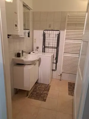 Ein Badezimmer in der Unterkunft One-bedroom flat near Prater and Messe Prater