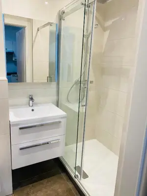 Ein Badezimmer in der Unterkunft NiceApartment BEETHOVENS