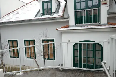 Das Gebäude in dem sich die Ferienwohnung befindet