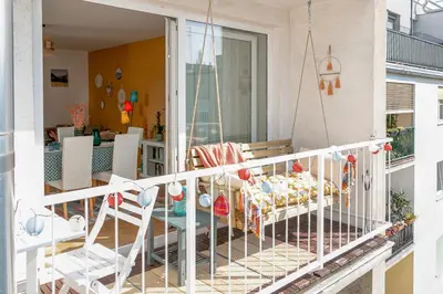 Ein Balkon oder eine Terrasse in der Unterkunft City - Balkon - WorkSpace - Waschmaschine - U2 & U4