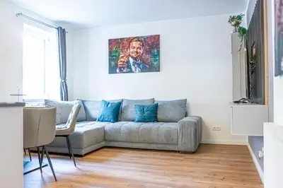 Ein Sitzbereich in der Unterkunft Charming 1BR and 1LR Apt Modern Design Donaustadt