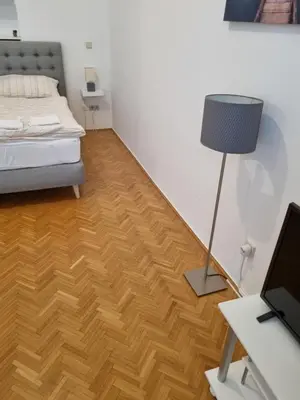Ein Bett oder Betten in einem Zimmer der Unterkunft AlPa 2 Zimmer Wohnung in Wien Rochusmarkt