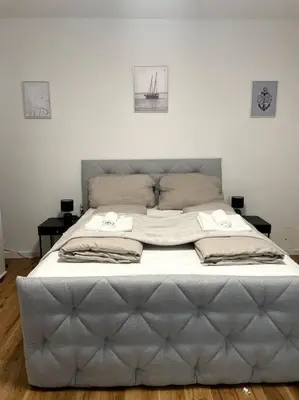 Ein Bett oder Betten in einem Zimmer der Unterkunft FarawayHomes Studio Wien#AD13