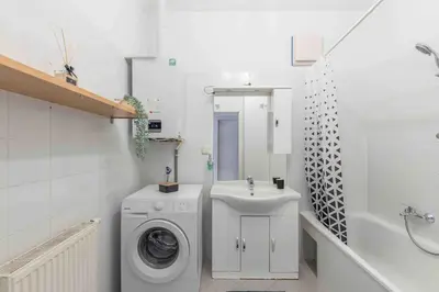 Ein Badezimmer in der Unterkunft Modern Colonial Style, Central, Rooftop, BBQ