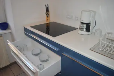 Küche/Küchenzeile in der Unterkunft Nette Altbauwohnung nur 10 min von der City