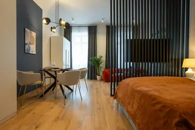 Ein Bett oder Betten in einem Zimmer der Unterkunft 2-rooms apartment 10 min away from city center