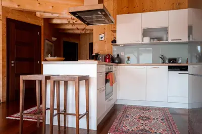 Küche/Küchenzeile in der Unterkunft Strohlehm'zhaus