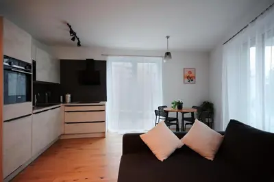 Küche/Küchenzeile in der Unterkunft Cozy & Stylish Appartment in Vienna - 1 min to U3 Metro - Quiet Area with Shops nearby