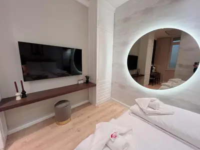 TV/Unterhaltungsangebot in der Unterkunft Zeus Design Cosmopolitan Studio ※1A