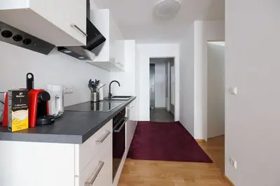 Küche/Küchenzeile in der Unterkunft NEW! Convenient ViennaLove Apartment WienMeidling