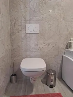 Ein Badezimmer in der Unterkunft Westbahnhof W