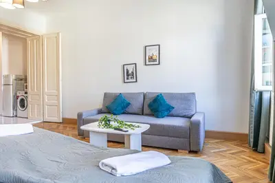 Grundriss der Unterkunft Comfortable 2BR Apt In Vienna, Prime Location