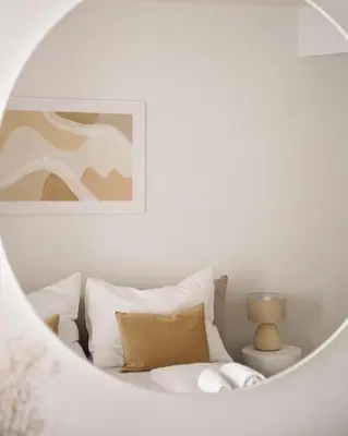 Ein Bett oder Betten in einem Zimmer der Unterkunft Stylish & Modern Apartment - Private Garden
