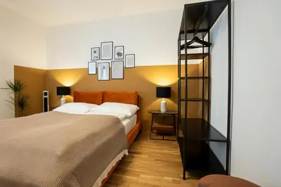 Ein Bett oder Betten in einem Zimmer der Unterkunft Stylish Modern Studio in Central Location