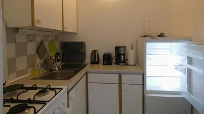 Küche/Küchenzeile in der Unterkunft Stylish, central 2-room flat near Augarten