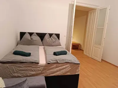 Ein Bett oder Betten in einem Zimmer der Unterkunft Beautiful Apartments Near Hauptbahnhof