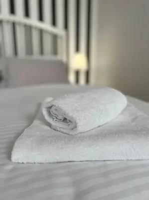 Ein Bett oder Betten in einem Zimmer der Unterkunft Gemütliches und modernes Apartment 34m²