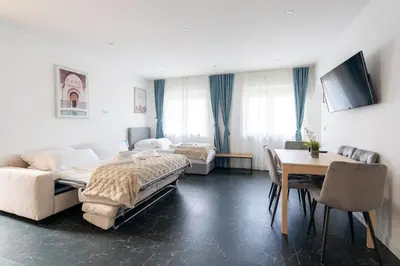 Ein Bett oder Betten in einem Zimmer der Unterkunft 65m2 Apartment near Vienna - Up to 6 Guests - Self Check-in - Free Parking