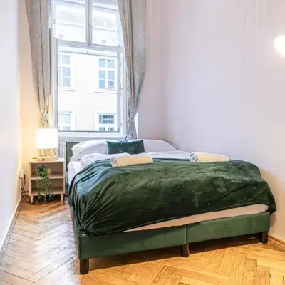 Spacious 2BR Apartment with Living Room in Central Vienna