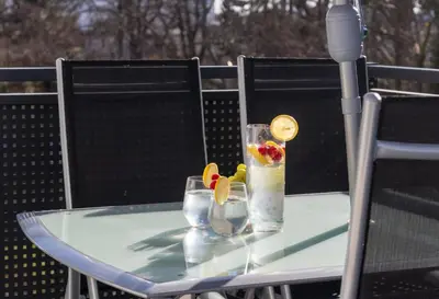 Getränke in der Unterkunft NobleNest: Terrasse - Netflix - Kaffee