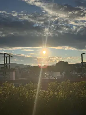 Blick auf den Sonnenuntergang/Sonnenaufgang von der Ferienwohnung aus oder aus der Nähe