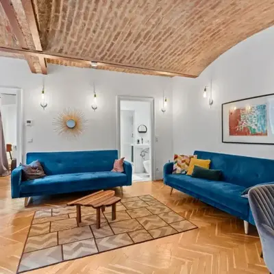 FarawayHomes Studio Vienna #B2