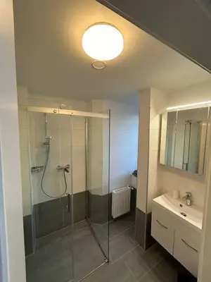 Ein Badezimmer in der Unterkunft Paky Appartements 00209