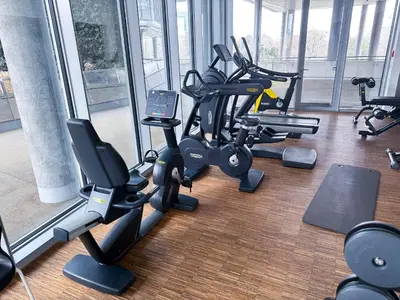 Das Fitnesscenter und/oder die Fitnesseinrichtungen in der Unterkunft LUXUS-Apartment mit Weitblick