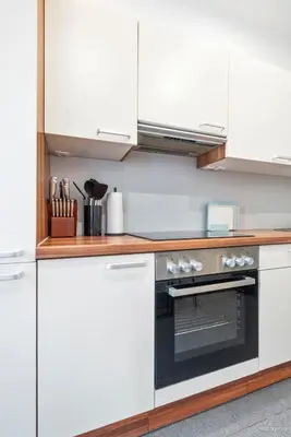 Küche/Küchenzeile in der Unterkunft Bernhards Apartment Flurschützstraße