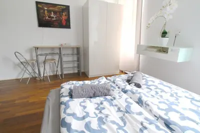 Ein Bett oder Betten in einem Zimmer der Unterkunft W Apartment - Brigittenau Area MM15