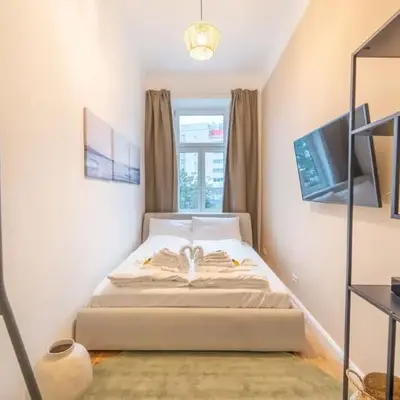 josef's home I Studio Mini I Metro Access