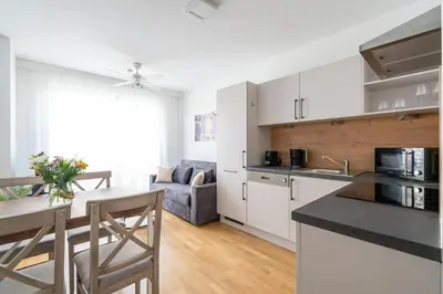 Küche/Küchenzeile in der Unterkunft Cute 1BR Hideaway & City Quick by HM