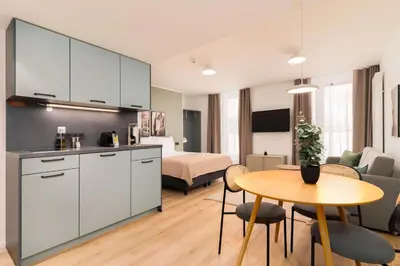 Küche/Küchenzeile in der Unterkunft Limehome Vienna Favoritenstr