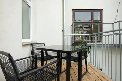 Ein Balkon oder eine Terrasse in der Unterkunft Pet-friendly flat near Belvedere