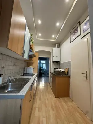 Küche/Küchenzeile in der Unterkunft Charmante zentral gelegene Wohnung