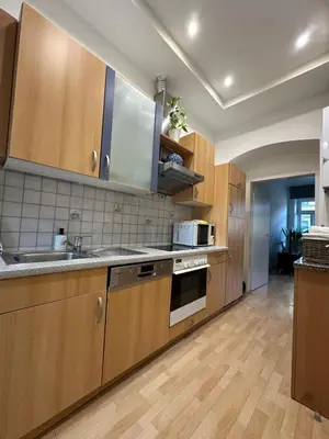 Küche/Küchenzeile in der Unterkunft Charmante zentral gelegene Wohnung