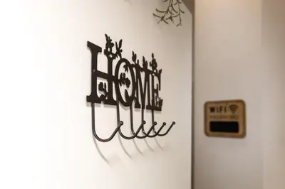 Ein Zertifikat, Auszeichnung, Logo oder anderes Dokument, das in der Unterkunft The Big Prater Social Hub double bedroom ausgestellt ist