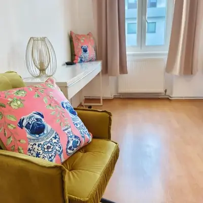 The ROSE Apartment - Near Schönbrunn Palace