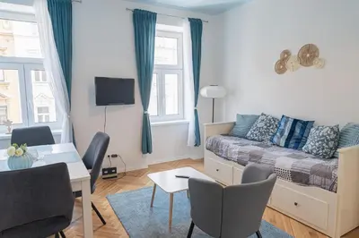 Ein Sitzbereich in der Unterkunft Boutique Apartment Newly Renovated