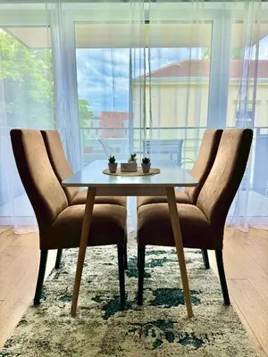 Ein Sitzbereich in der Unterkunft Perfekte Übergangswohnung