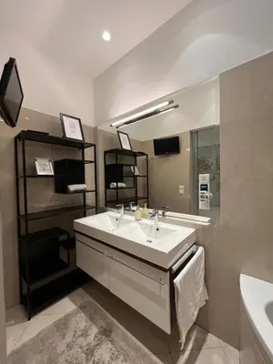 Ein Badezimmer in der Unterkunft Luxury CityApartment 5