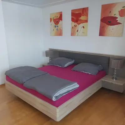 Ein Bett oder Betten in einem Zimmer der Unterkunft VIENNA & ENJOY `s