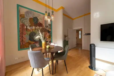 TV/Unterhaltungsangebot in der Unterkunft josef's home I Vienna Charm Apartment I 01