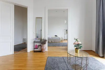 Grundriss der Unterkunft Cozy City Center Apartment