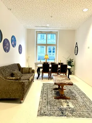 Ein Sitzbereich in der Unterkunft Opera apartment 149 m2