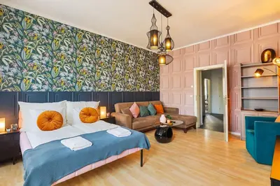 Ein Bett oder Betten in einem Zimmer der Unterkunft Luxury Vintage Vibe