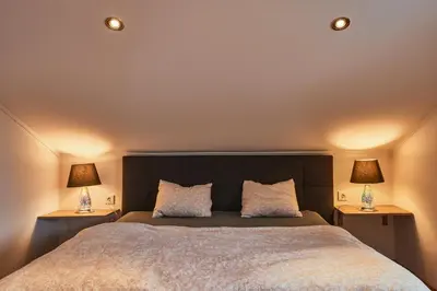 Ein Bett oder Betten in einem Zimmer der Unterkunft Luxurious 3BD Villa in Prime Location of Vienna