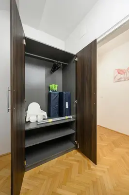 Grundriss der Unterkunft Vienna Rooftop Haven 120m, 3BR, Terrace, City Views!
