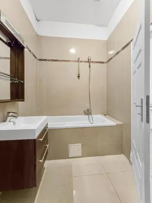 Ein Badezimmer in der Unterkunft Millennium Cozy Stay - Fully Equipped Apartment